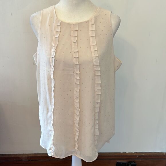 Loft cream pink polka dot ruffle sleeveless blouse Size M - Picture 2 of 10